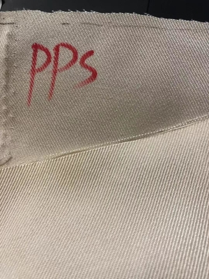Un buon prezzo. Temperatura elevata del tessuto 200GSM del filtro dal geotessuto tessuta PTFE di PPS in linea